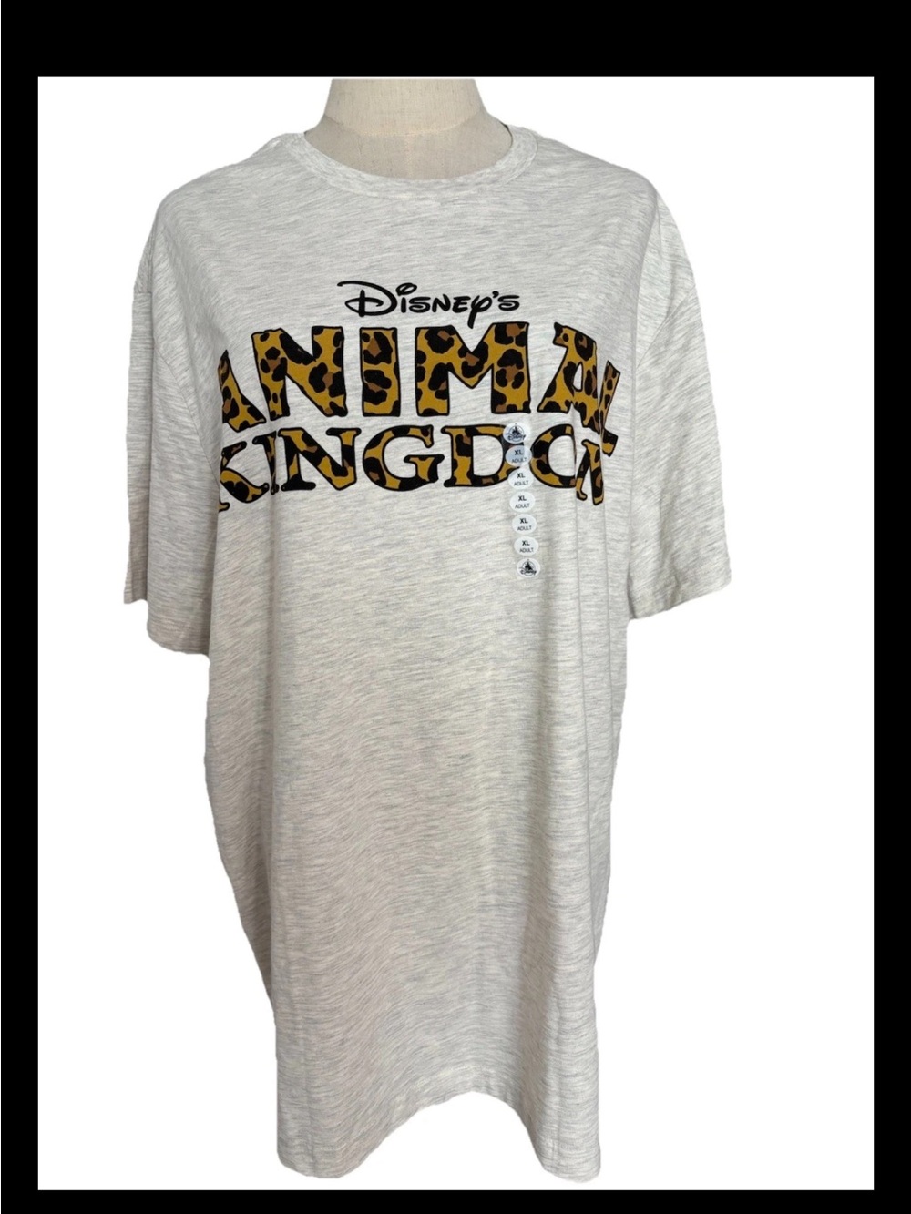 Disney Animal Kingdom T-shirt  XL Cheetah Print Unisex men’s or women’s, Crew
